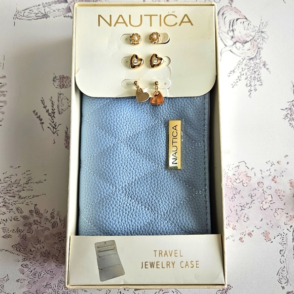 NEW!!! Nautica Blue Travel Jewelry Case with Earrings - Picture 1 of 5